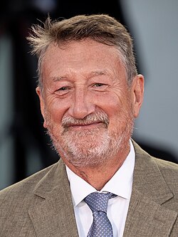 Steven Knight 64548 (cropped)