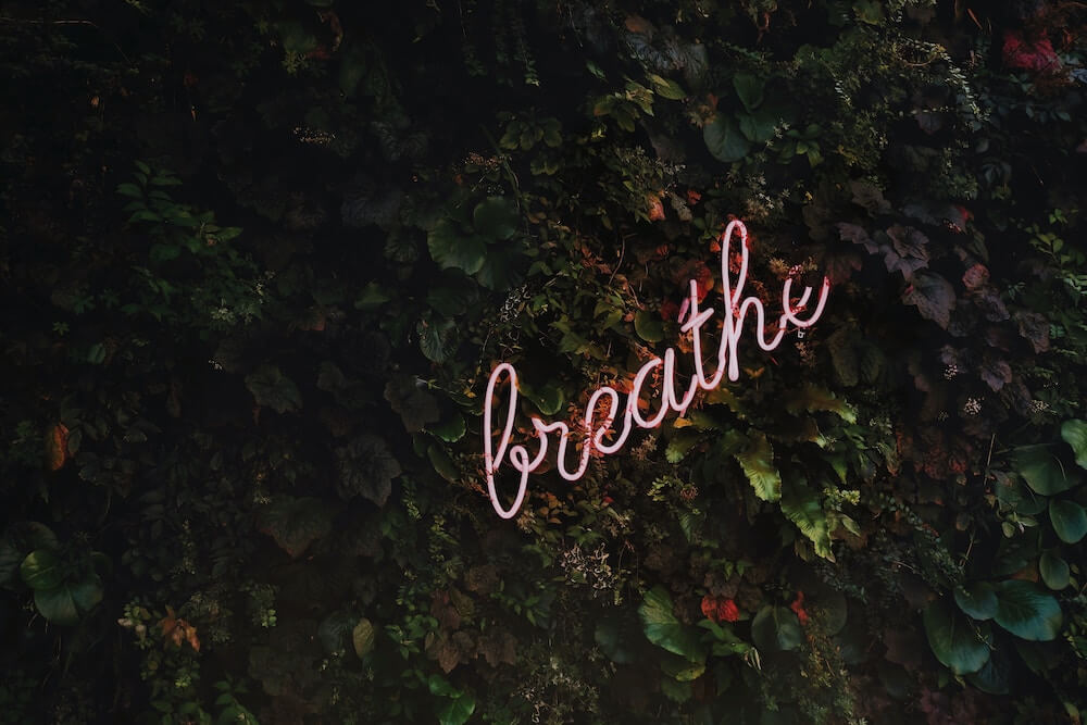 According to research, stressed-out employees have decreased productivity and a higher rate of absences. (Photo: Unsplash)