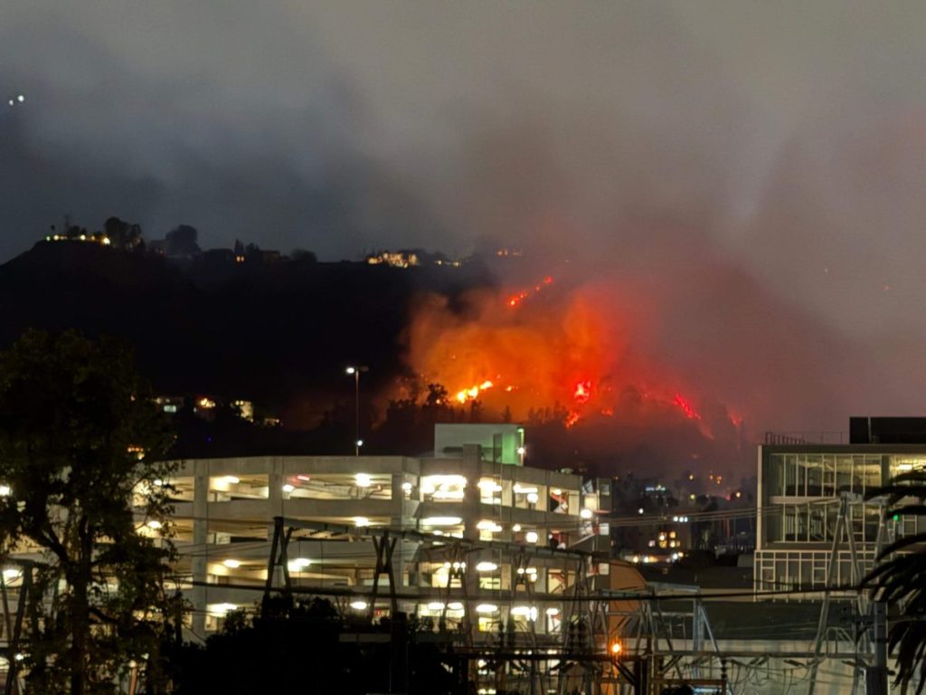 View of a fire, from a rooftop in West Hollywood, on Jan. 8. (Credit: Wikimedia)