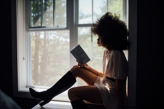 The Story Exchange staff shares recommendations for women entrepreneurs seeking feminist reads to pass the time. (Credit: Thought Catalog, Unsplash)